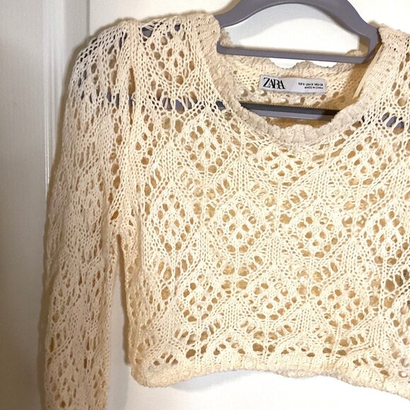 Zara Women's Crochet Cropped Top Size S Long Bell Sleeves Cream Sheer Layering - Picture 2 of 6